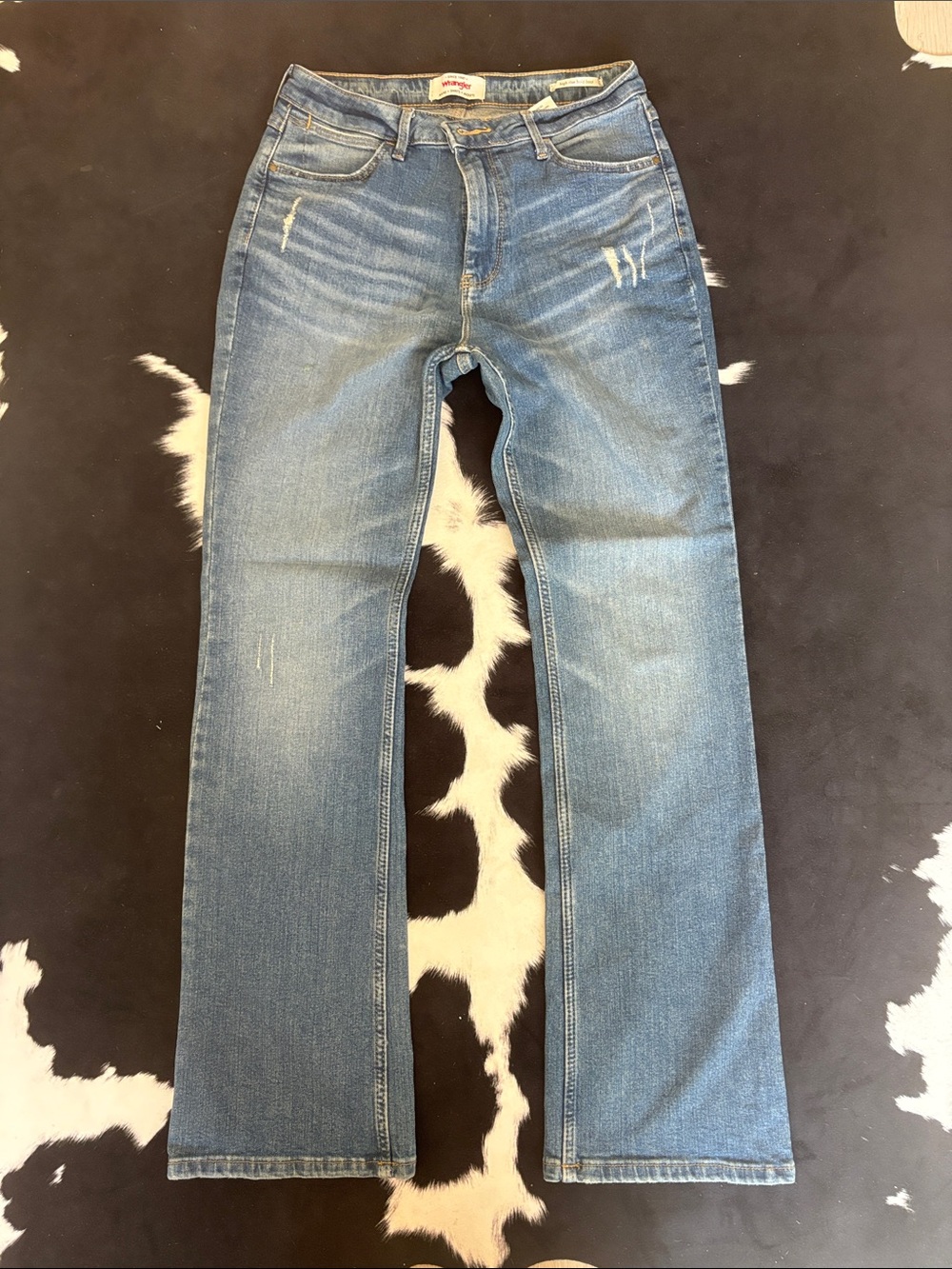 Wrangler women’s Light Blue Bootcut Jeans